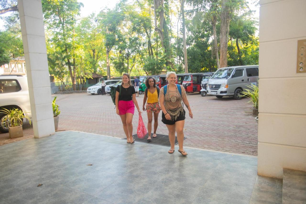 Hotel Eden Garden Sigiriya Eksteriør bilde
